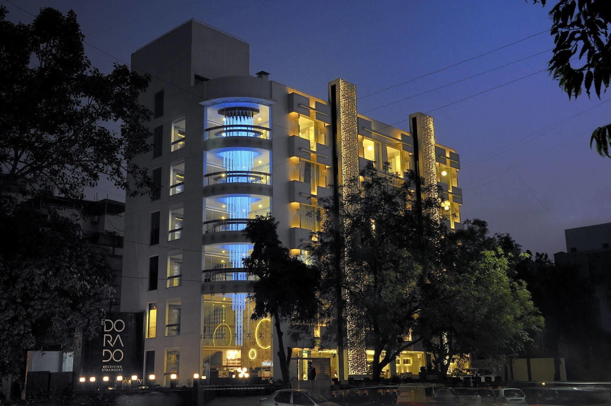 Hotel El Dorado Ahmedabad Exterior foto